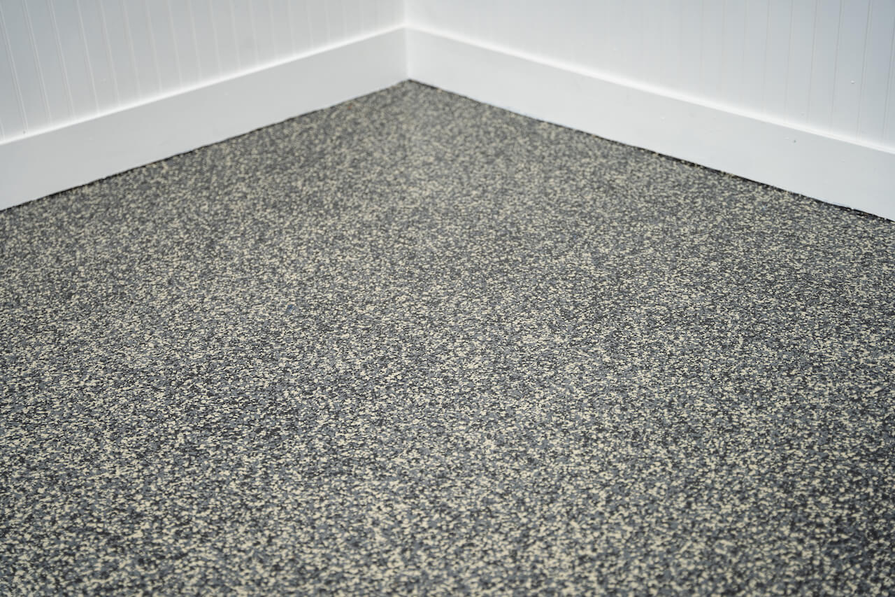 A durable Leggari flake floor installed in a garage.